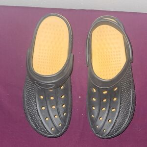 Chaychax Black and Yellow Unisex Arch Suppprt Clogs Ladies Size 8